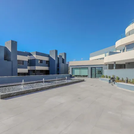Oasis 325 Kronos - 3 Bedroom エステポナ