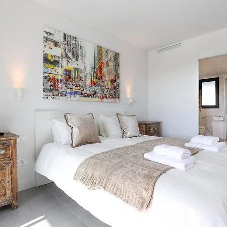 Oasis 325 Kronos - 3 Bedroom *