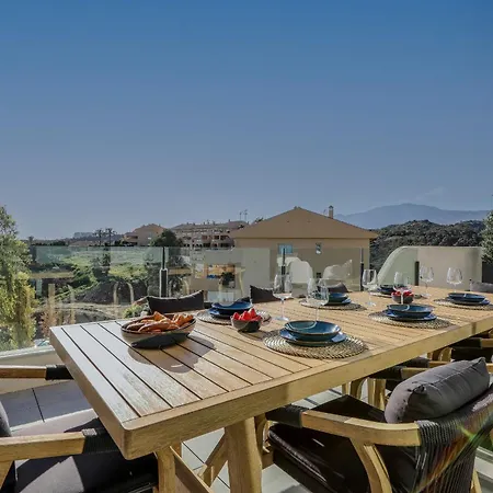 Oasis 325 Kronos - 3 Bedroom * エステポナ